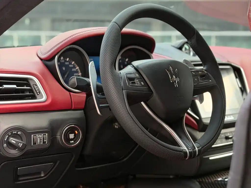 Maserati Ghibli — миниатюра 4