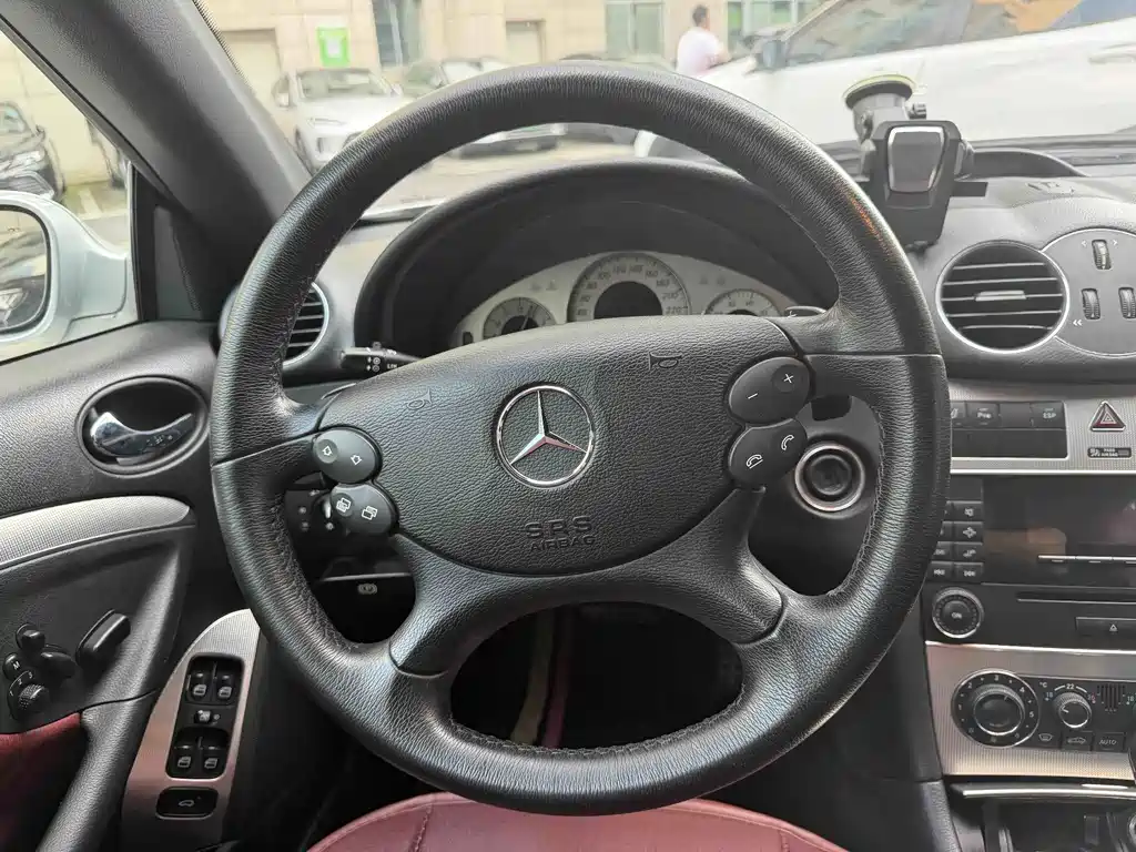 Mercedes-Benz CLK-Class — миниатюра 11
