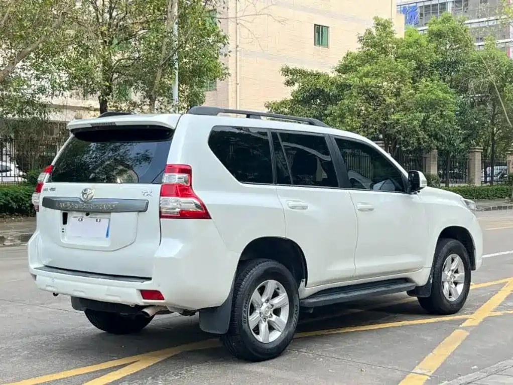 Toyota Prado — миниатюра 4