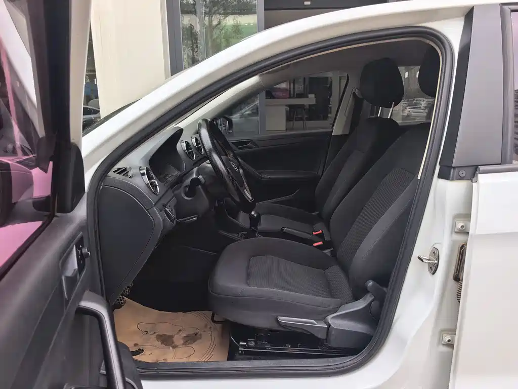 Volkswagen Jetta 2017 1.4L MT Fashion