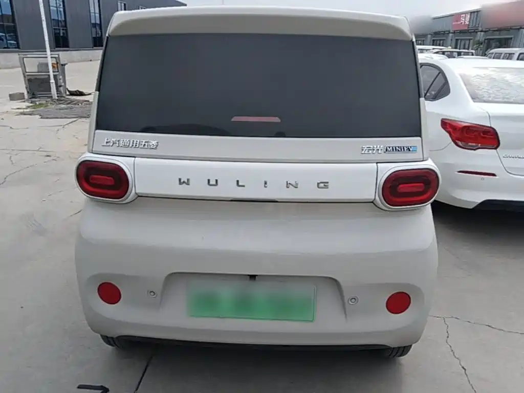 Wuling MINIEV — миниатюра 6