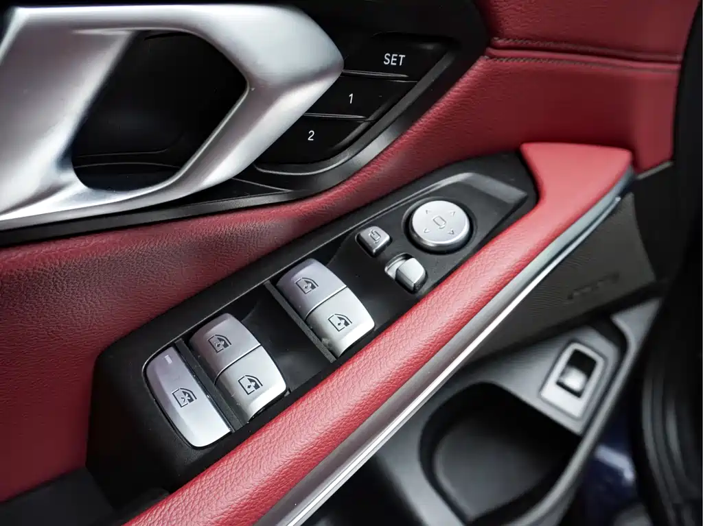 BMW 3 Series — миниатюра 10