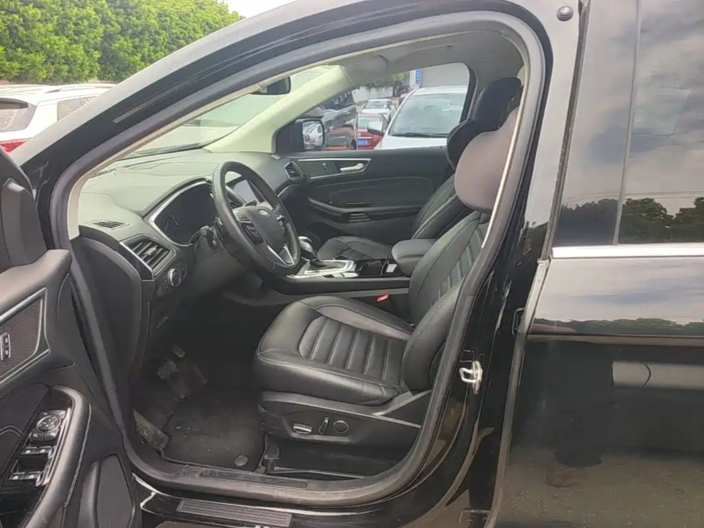 Ford Edge — миниатюра 8