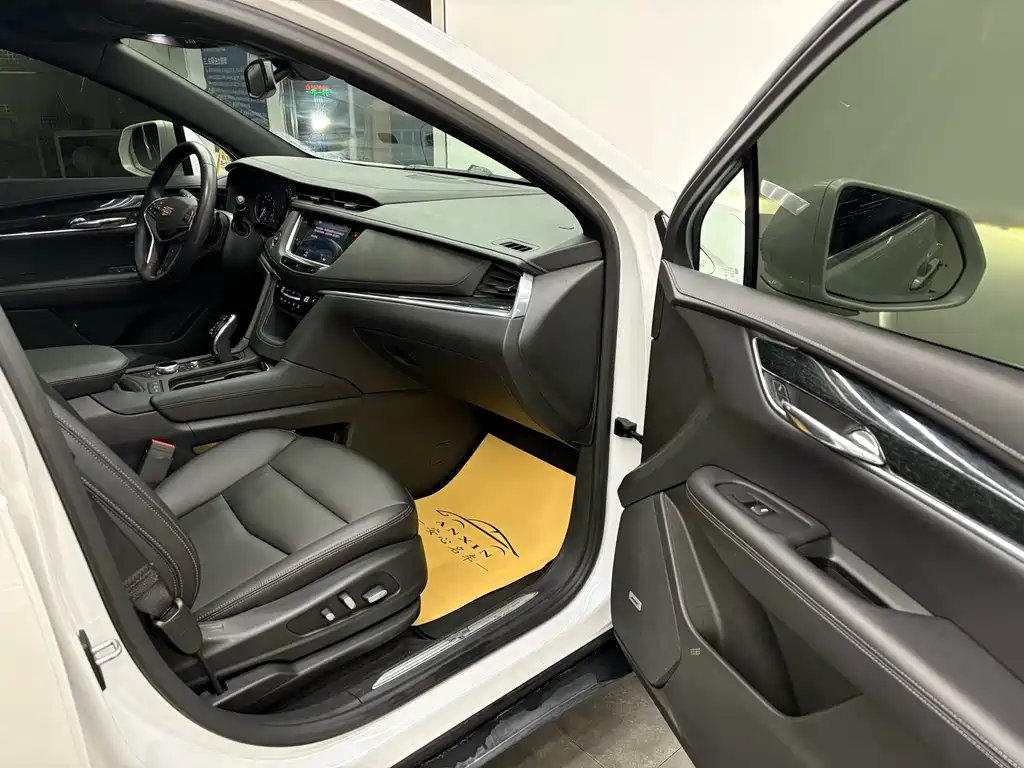 Cadillac XT5 — миниатюра 13