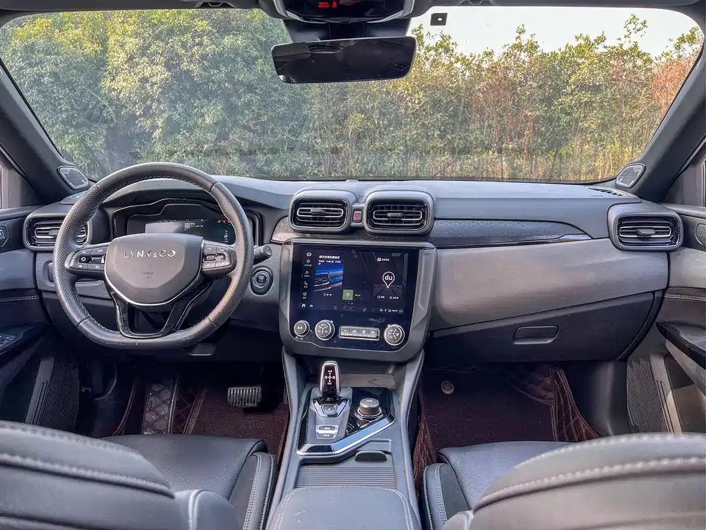 LYNK 02