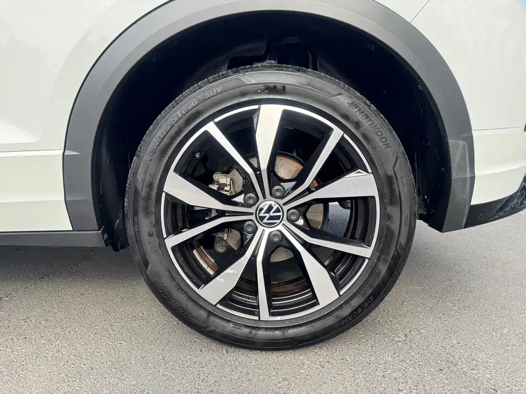 Volkswagen T-Roc — миниатюра 10