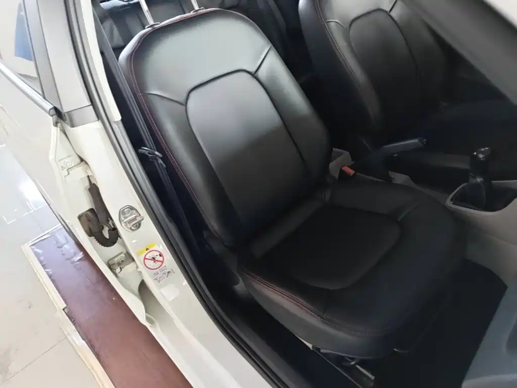 Skoda Rapid — миниатюра 25