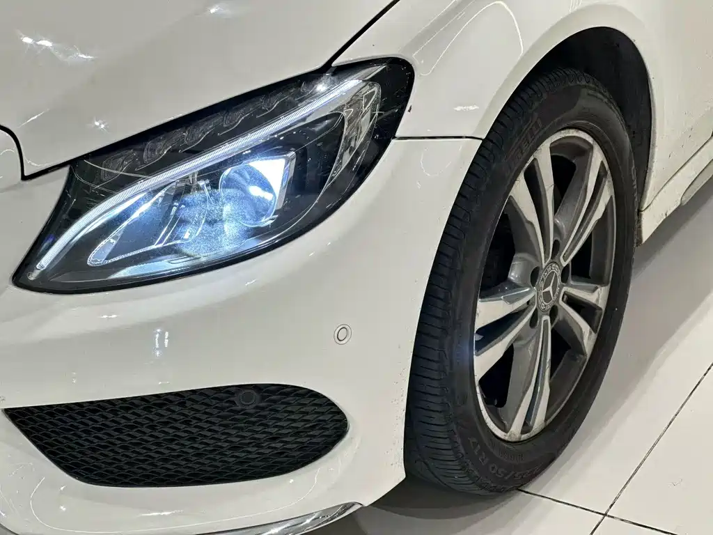 MERCEDES-BENZ  C CLASS