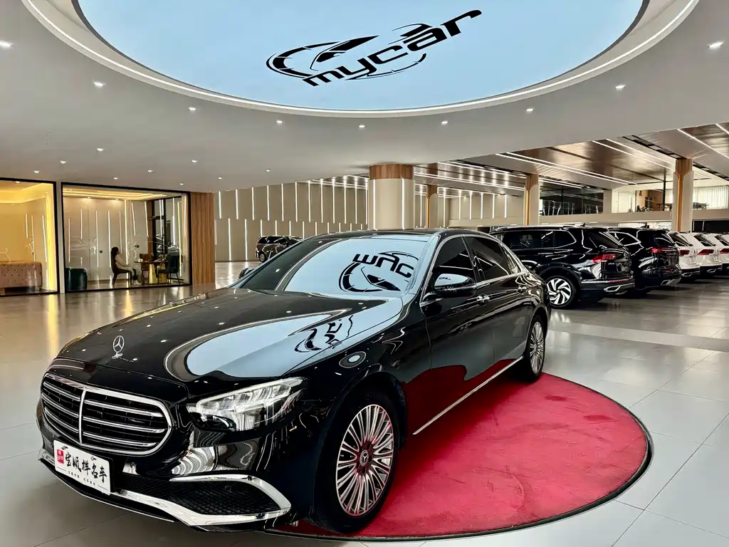 Mercedes-Benz E-Class 2022