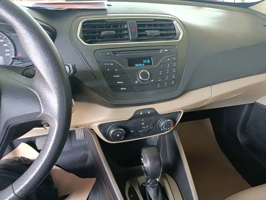 Ford Escort — миниатюра 13