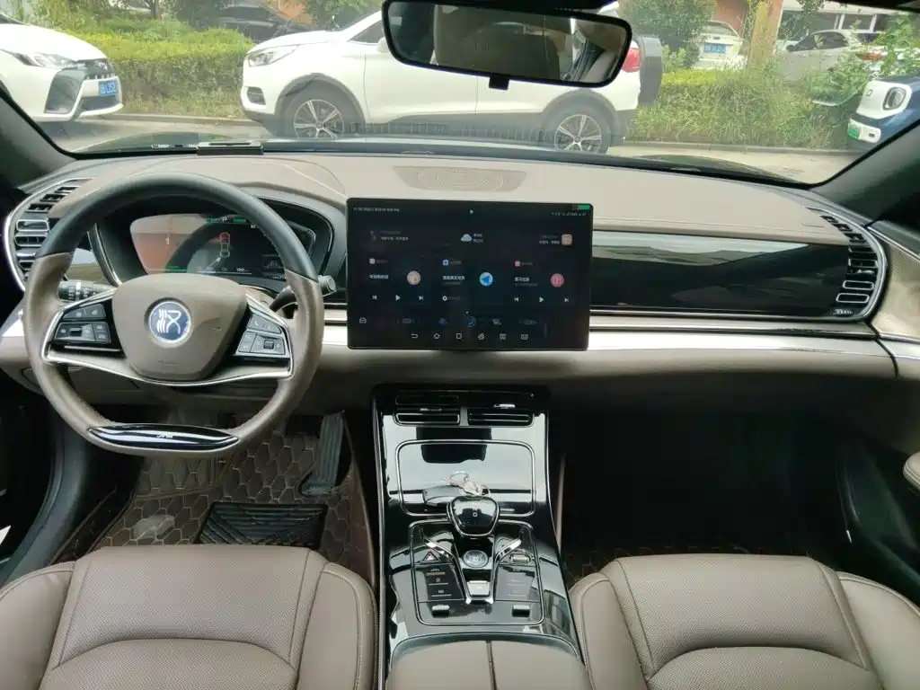 BYD Han — миниатюра 10