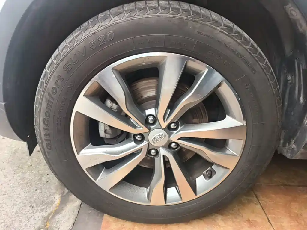 Geely Boyue — миниатюра 23
