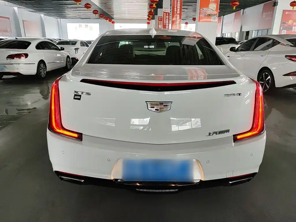 Cadillac XTS — миниатюра 6
