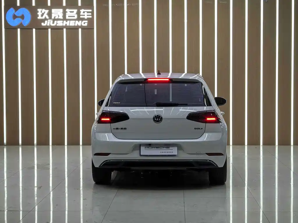 Volkswagen Golf — миниатюра 17