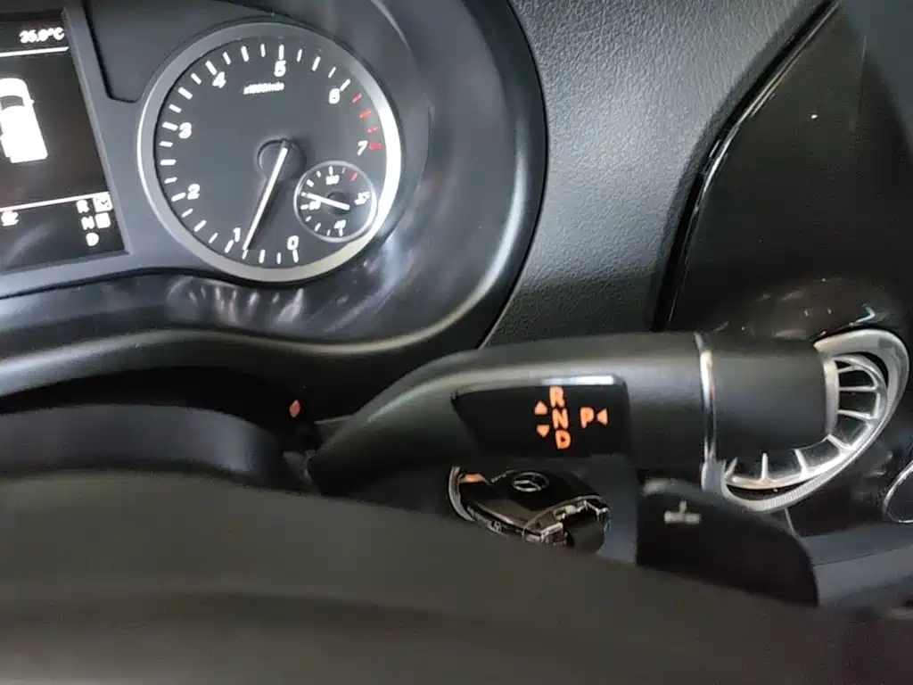 Mercedes-Benz Vito — миниатюра 10