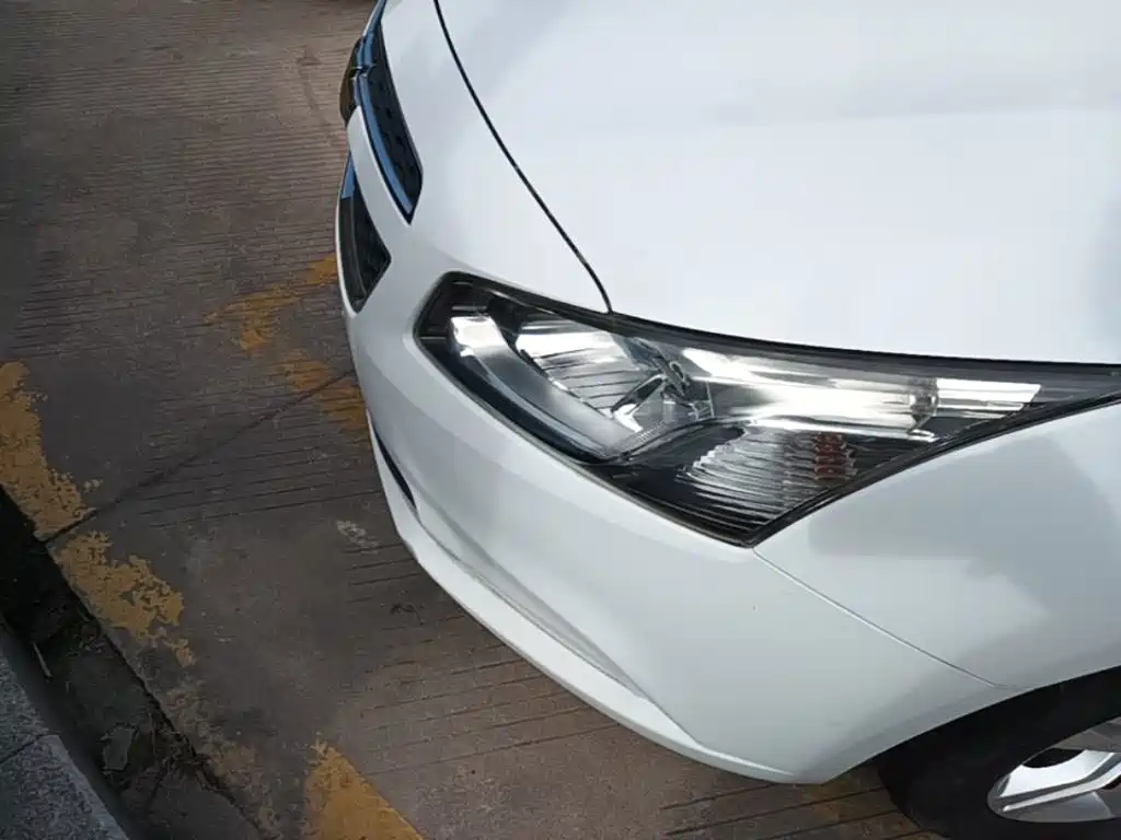 Chevrolet Cruze — миниатюра 24