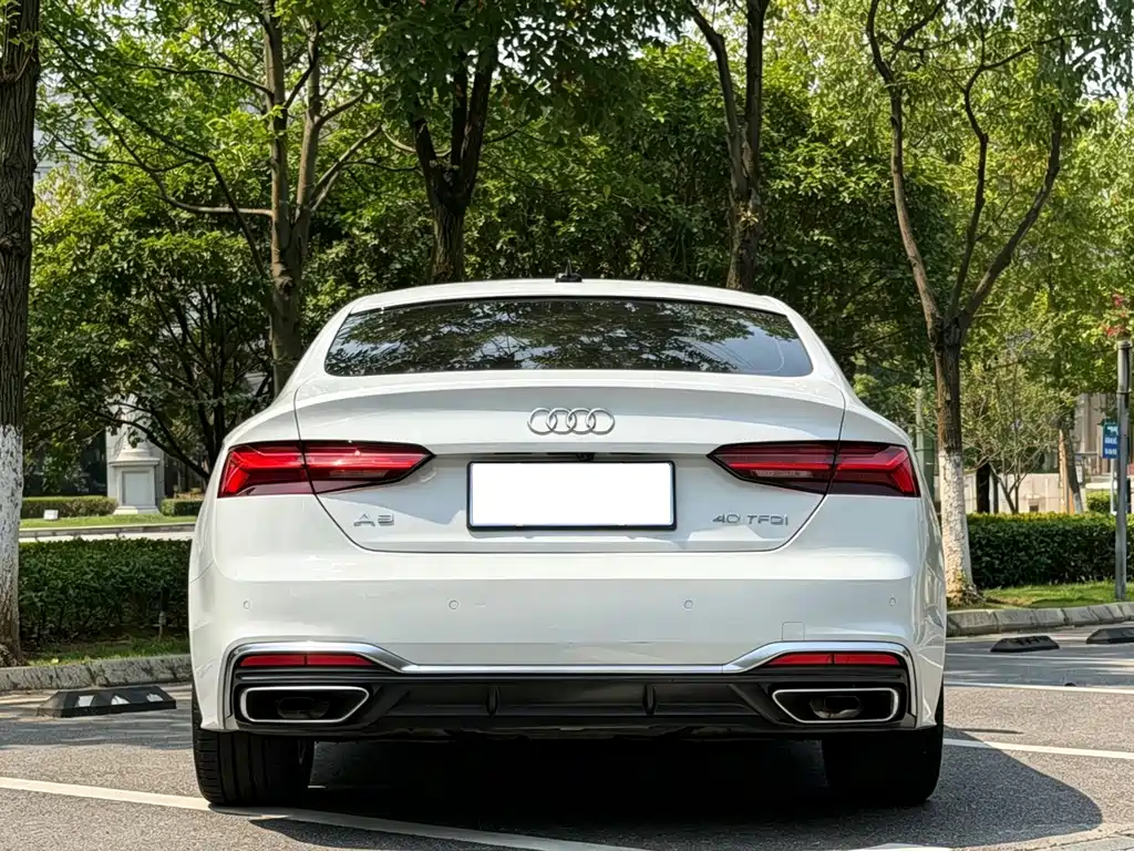 Audi A5 (Import) — миниатюра 8