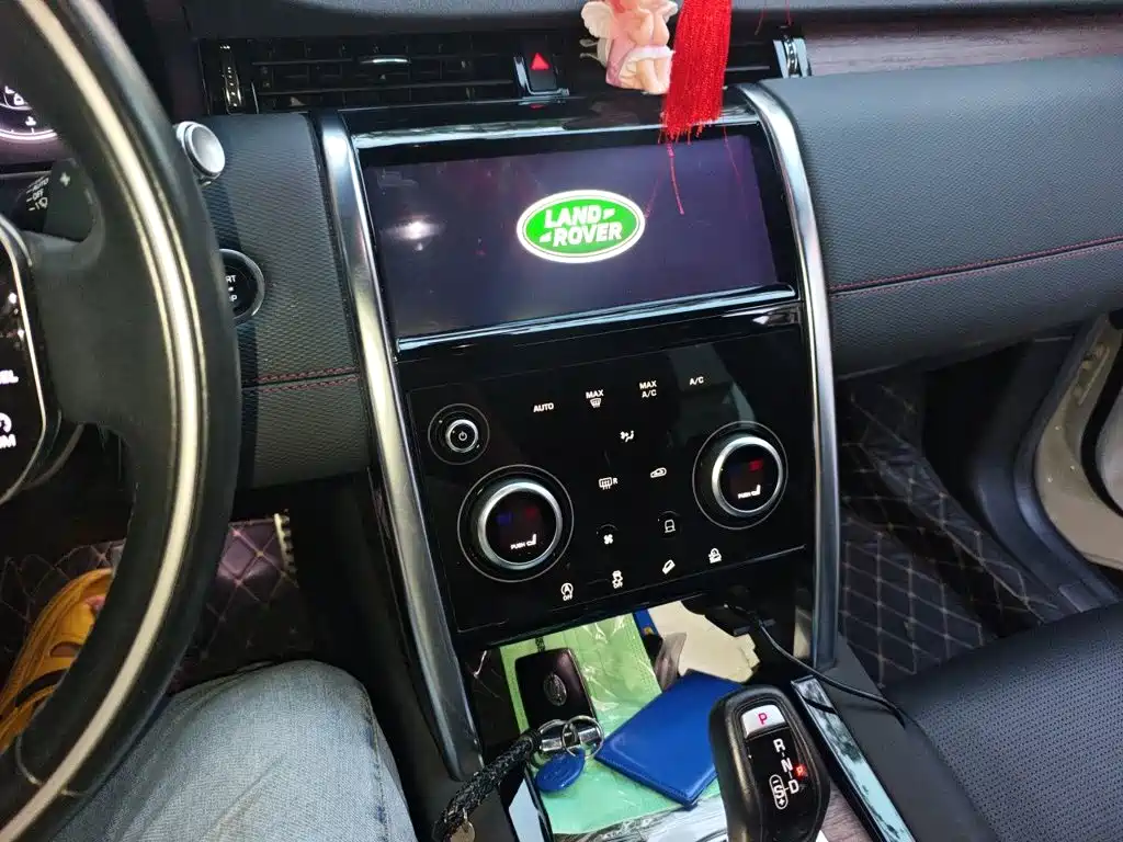 Land Rover Discovery Sport — миниатюра 9