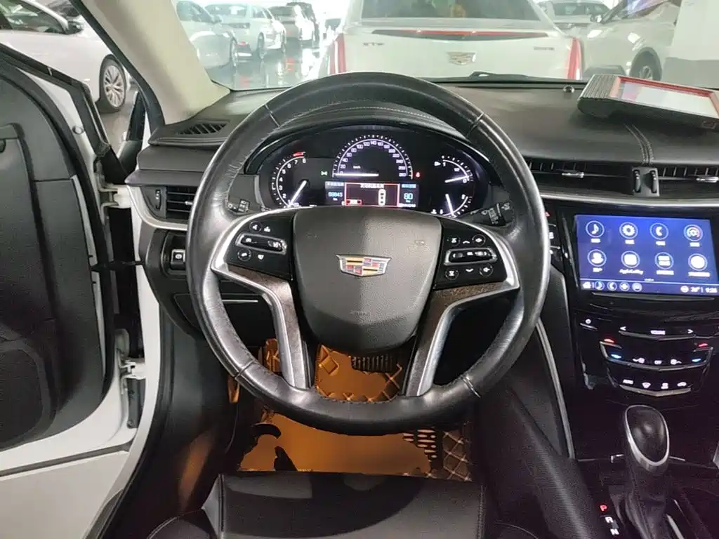 Cadillac XTS — миниатюра 11