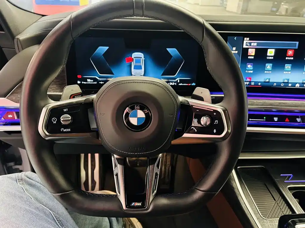 BMW 7 Series — миниатюра 17