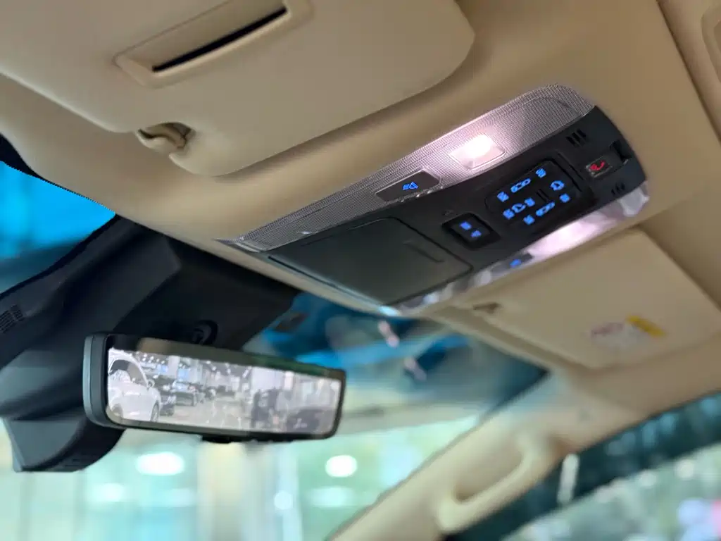 Toyota Vellfire 2020 2.5L Black Gold