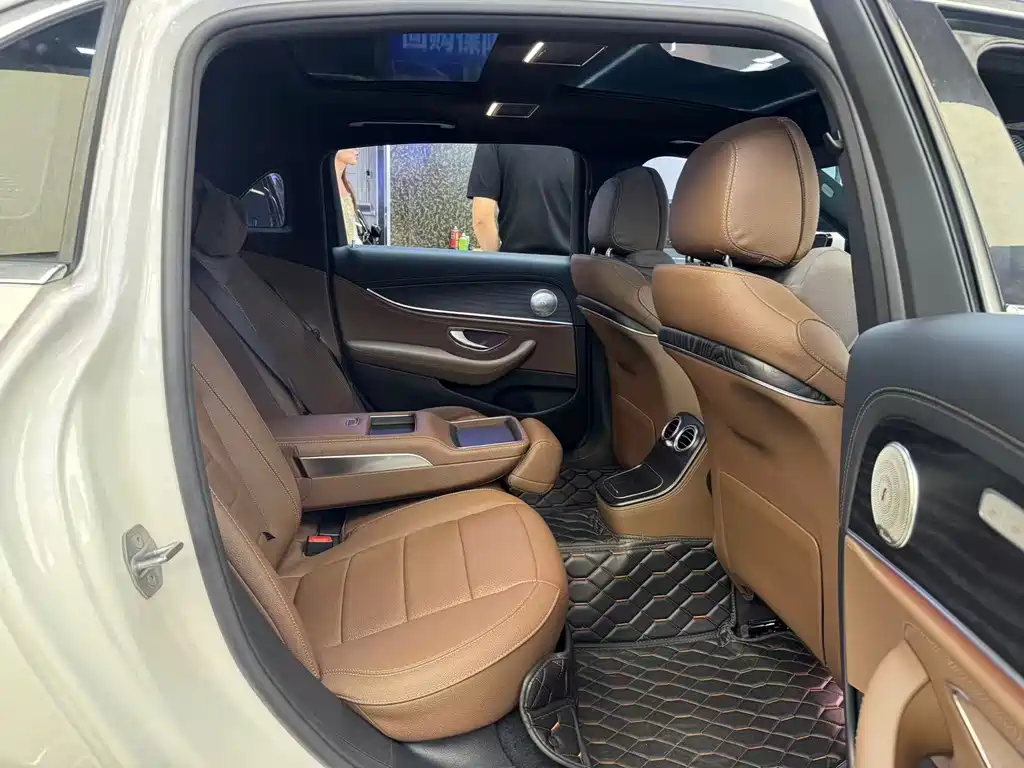 Mercedes-Benz E-Class New Energy — миниатюра 7