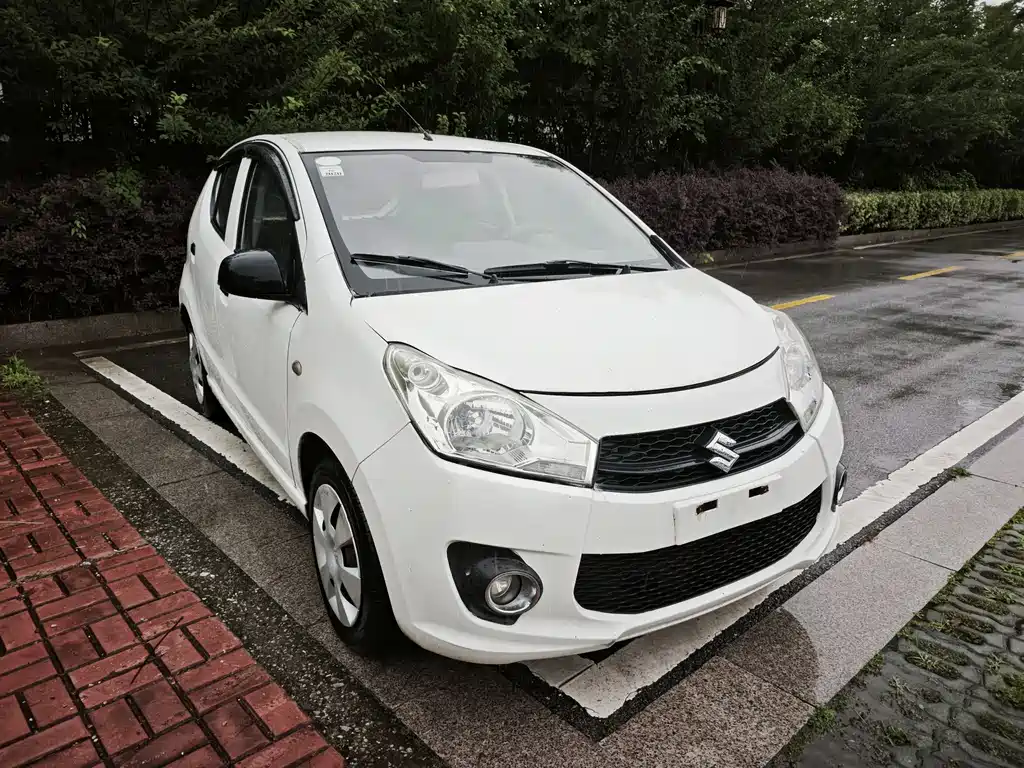 Suzuki Alto 2013 1.0L MT