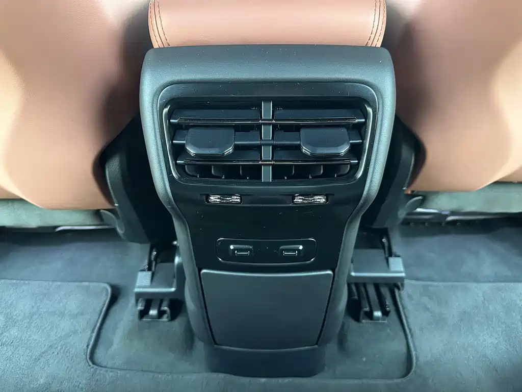 NIO EC6 — миниатюра 12