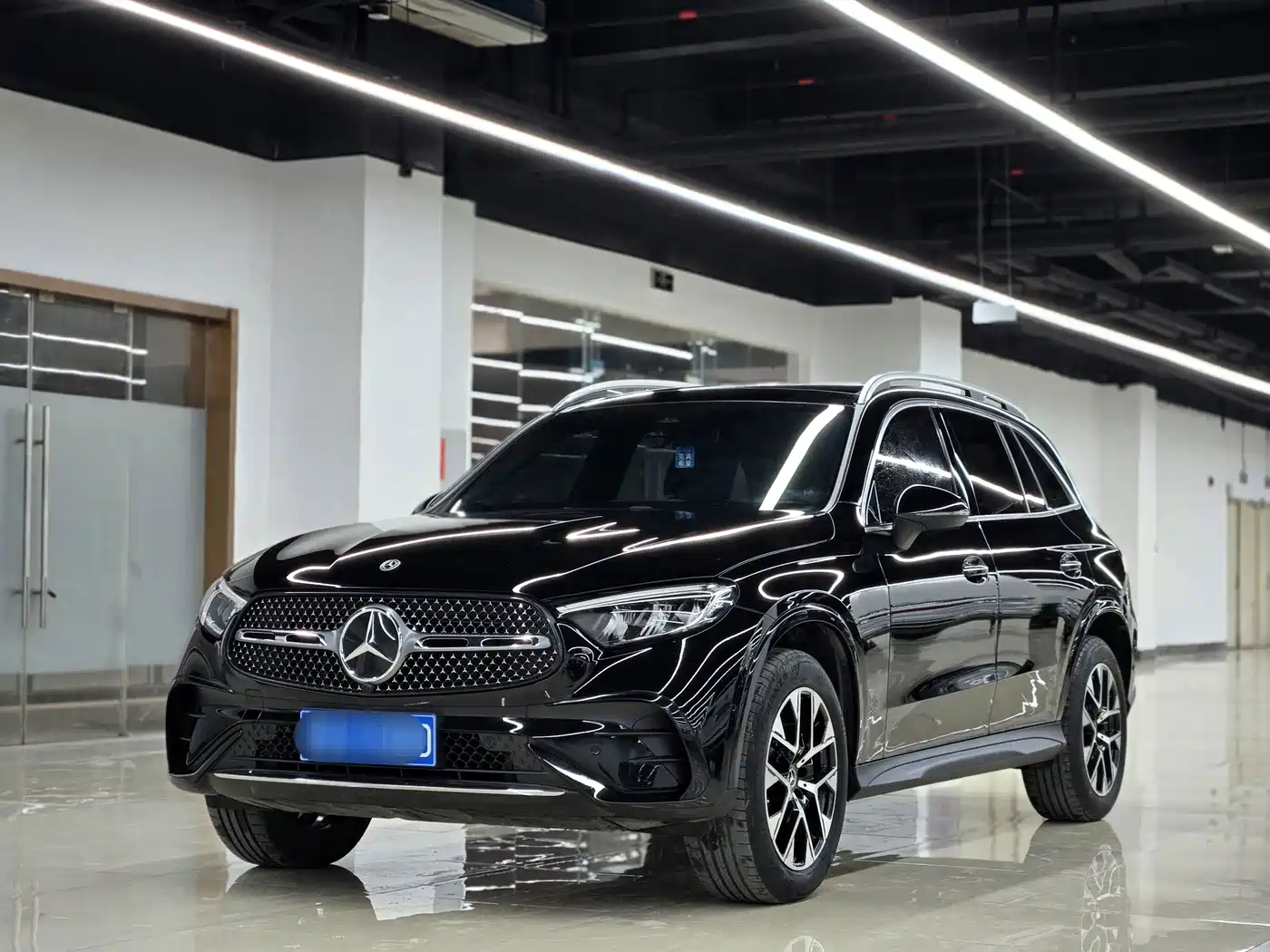 奔驰GLC 2023款 GLC 260 L 4MATIC 豪华型 5座 2023