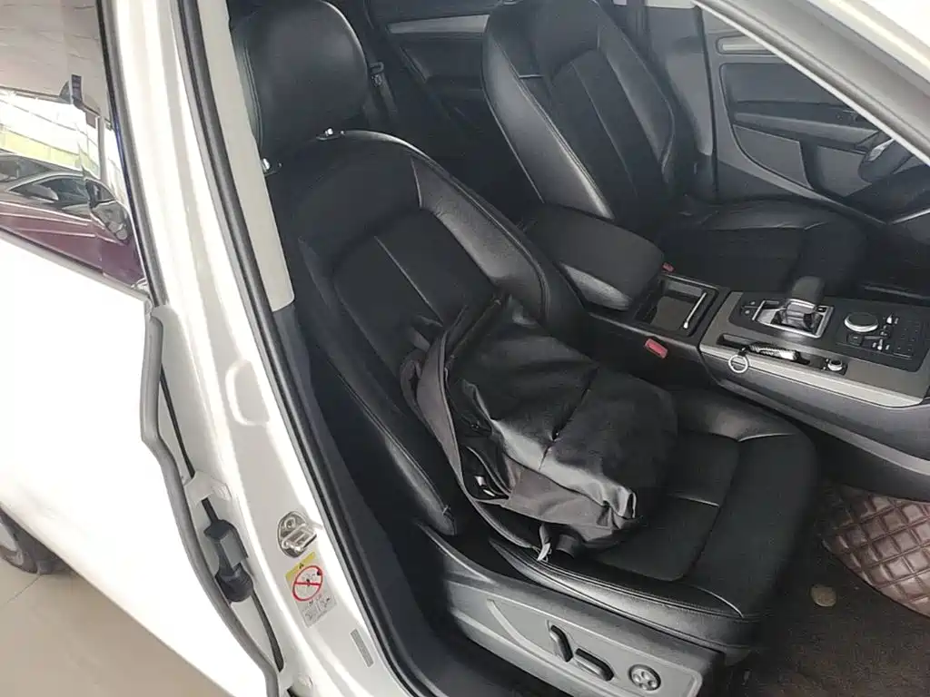 Audi Q5L — миниатюра 25