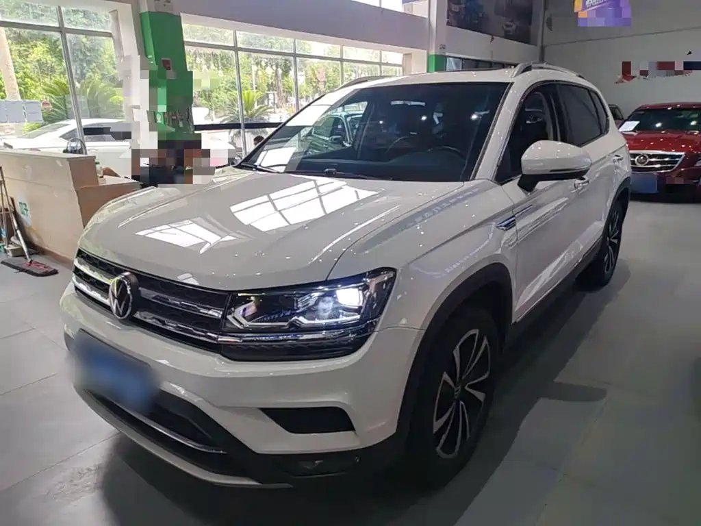 Volkswagen Tharu — миниатюра 2