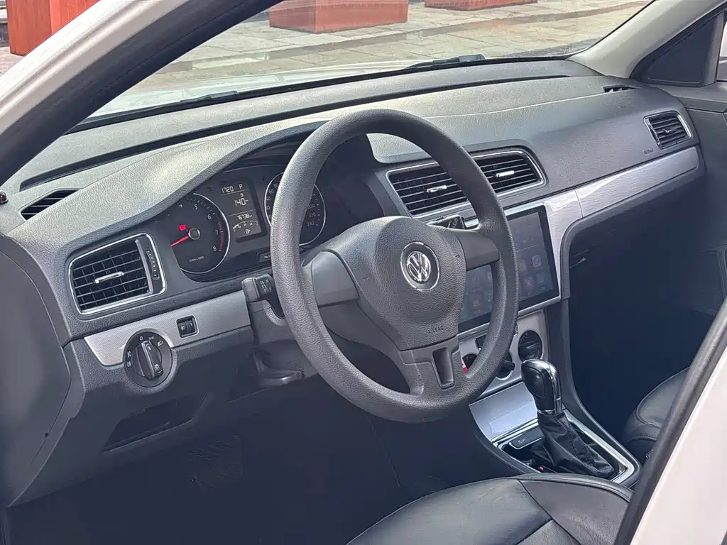 Volkswagen Gran Lavida — миниатюра 10
