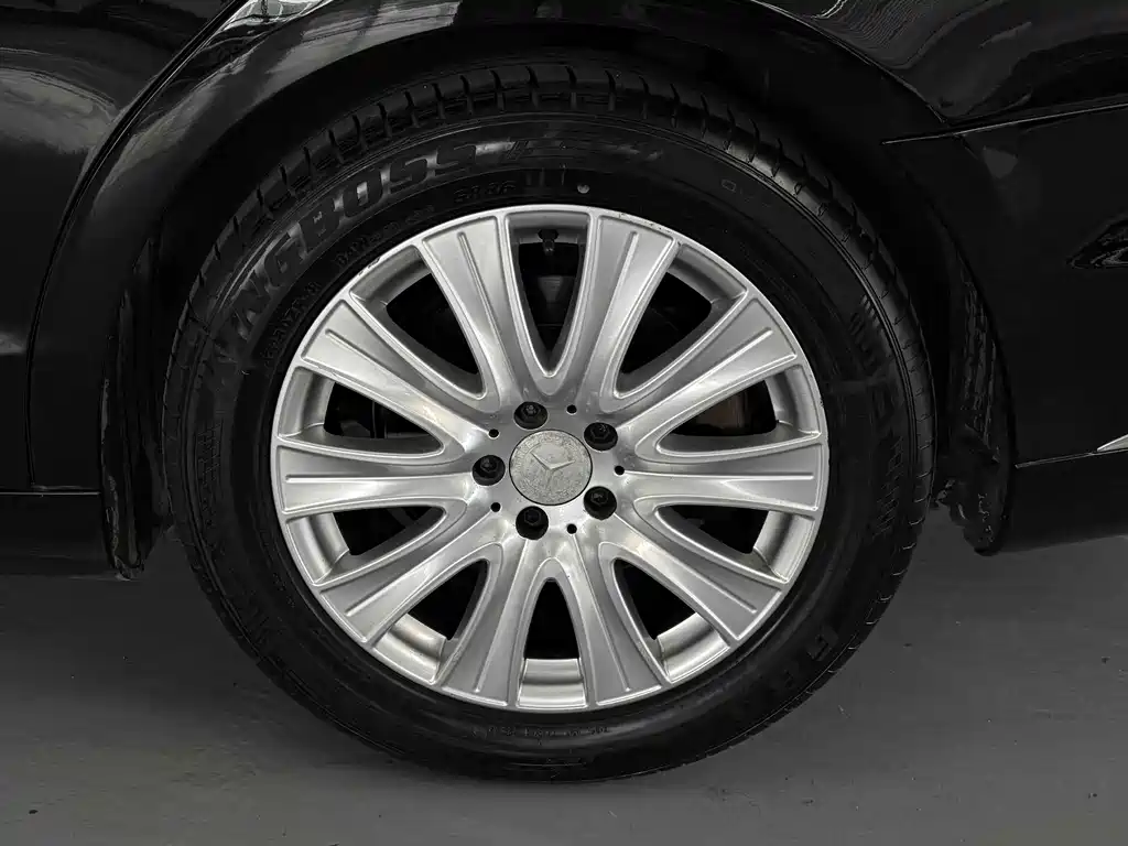 Mercedes-Benz S-Class — миниатюра 21