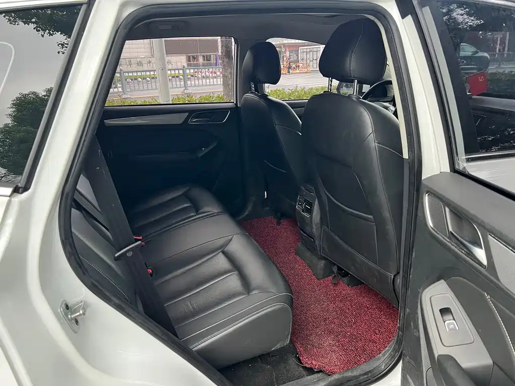 Roewe RX5 — миниатюра 15