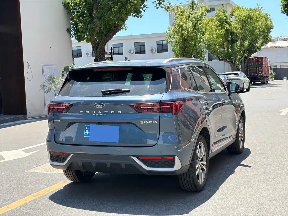 Ford Equator 2024 Silver/gray из Китая, фото 6