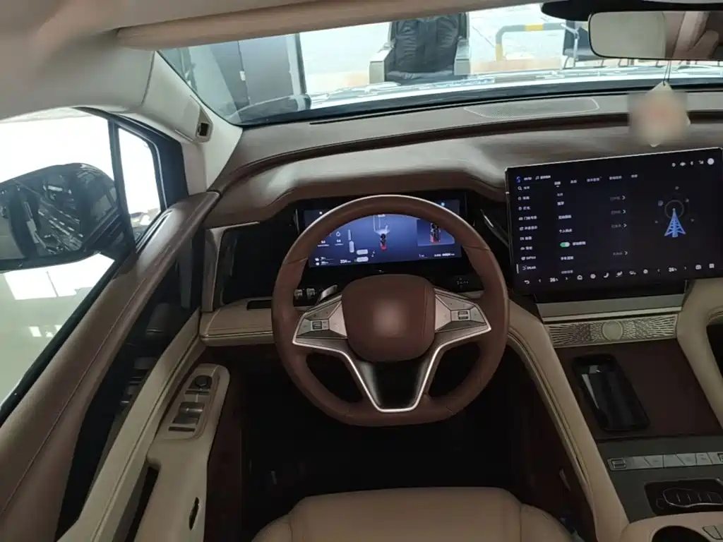 BYD Xia — миниатюра 11
