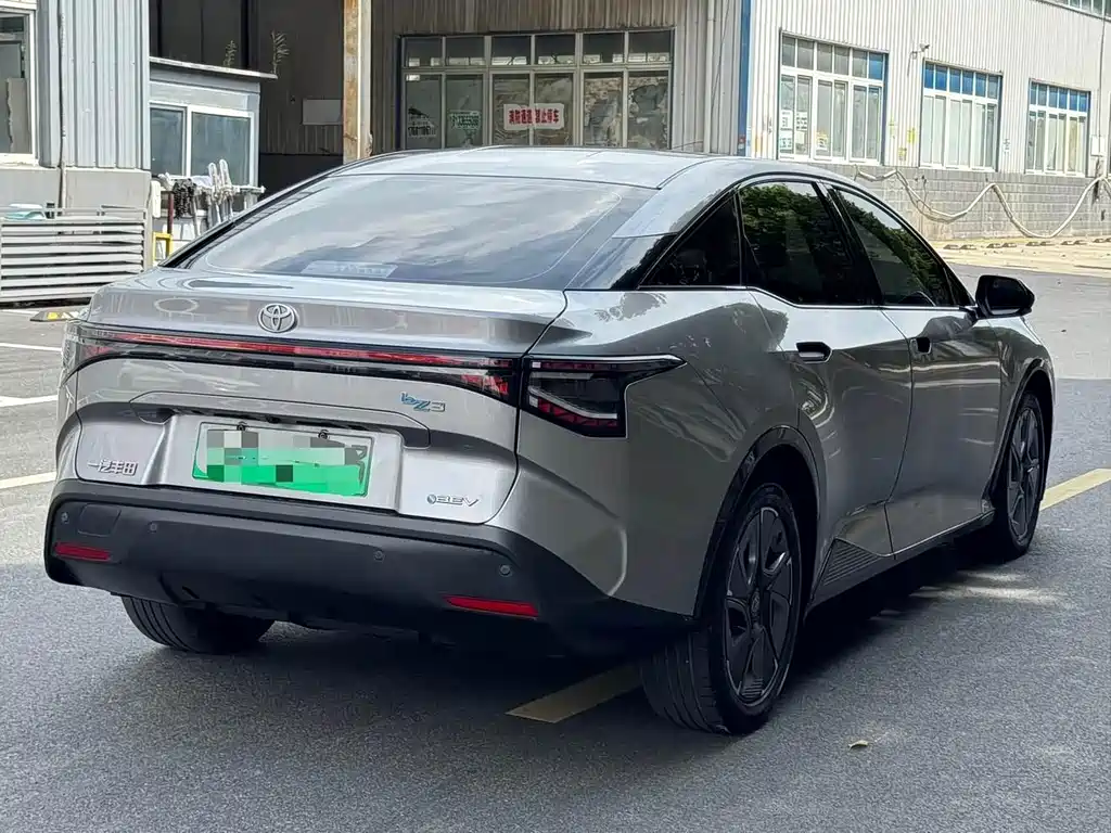 Toyota bZ3 — миниатюра 15
