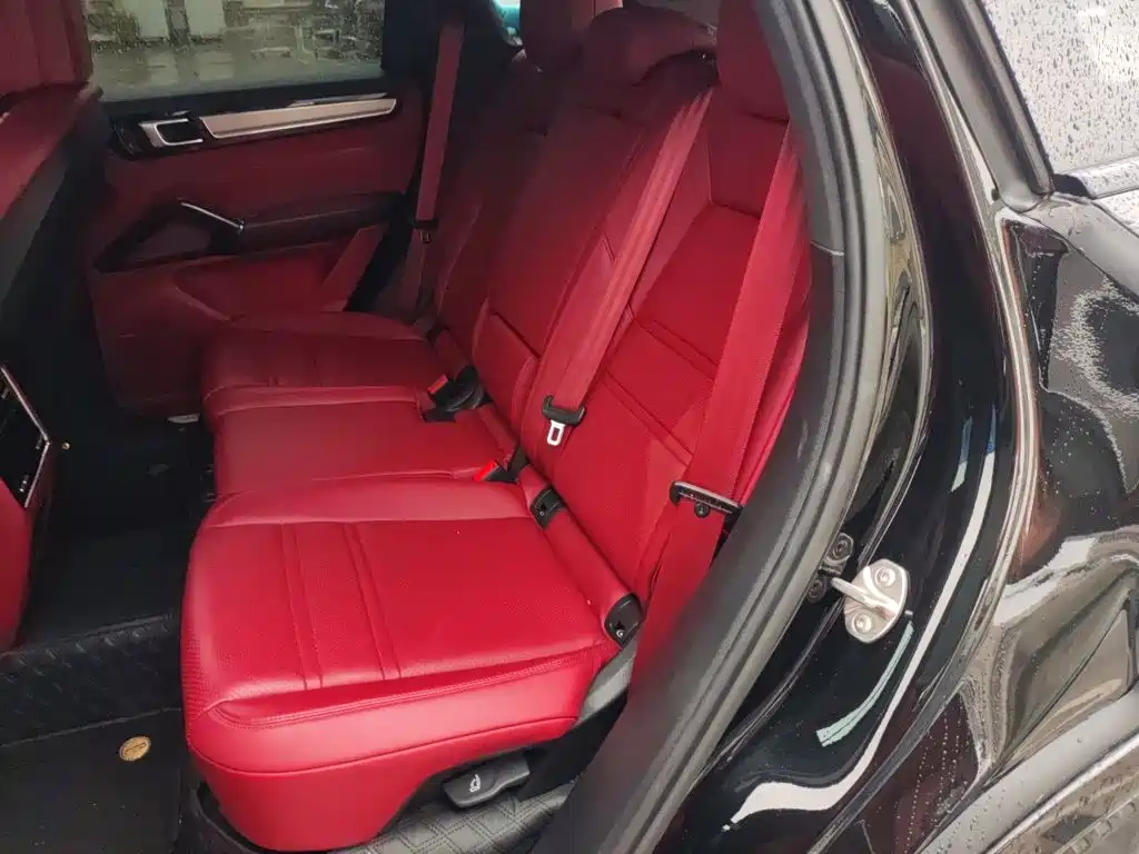 Porsche Cayenne Hybrid — миниатюра 18