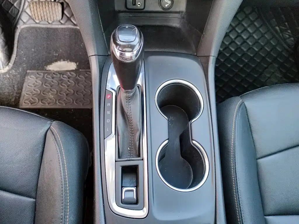 Chevrolet Equinox — миниатюра 14