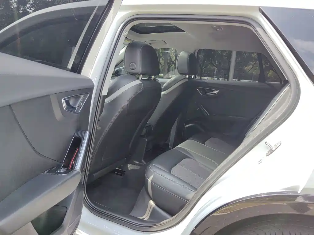 Audi Q2L — миниатюра 14
