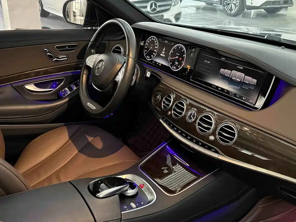 Mercedes-Benz S-Class — миниатюра 22