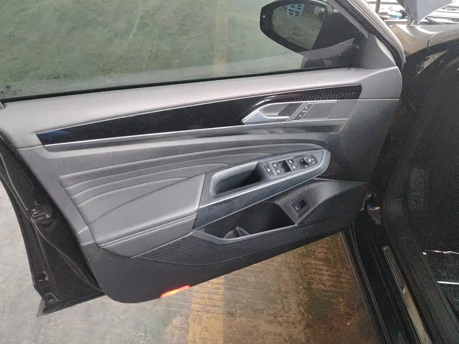 Volkswagen Passat — миниатюра 7