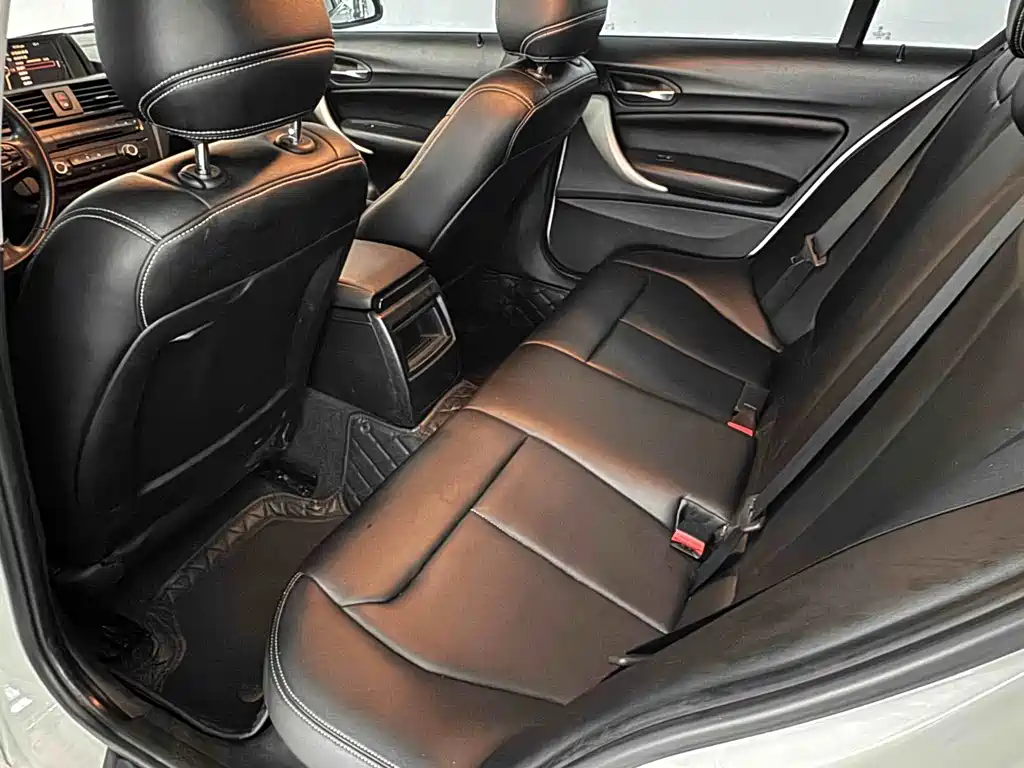 BMW 1 Series (Import) — миниатюра 11