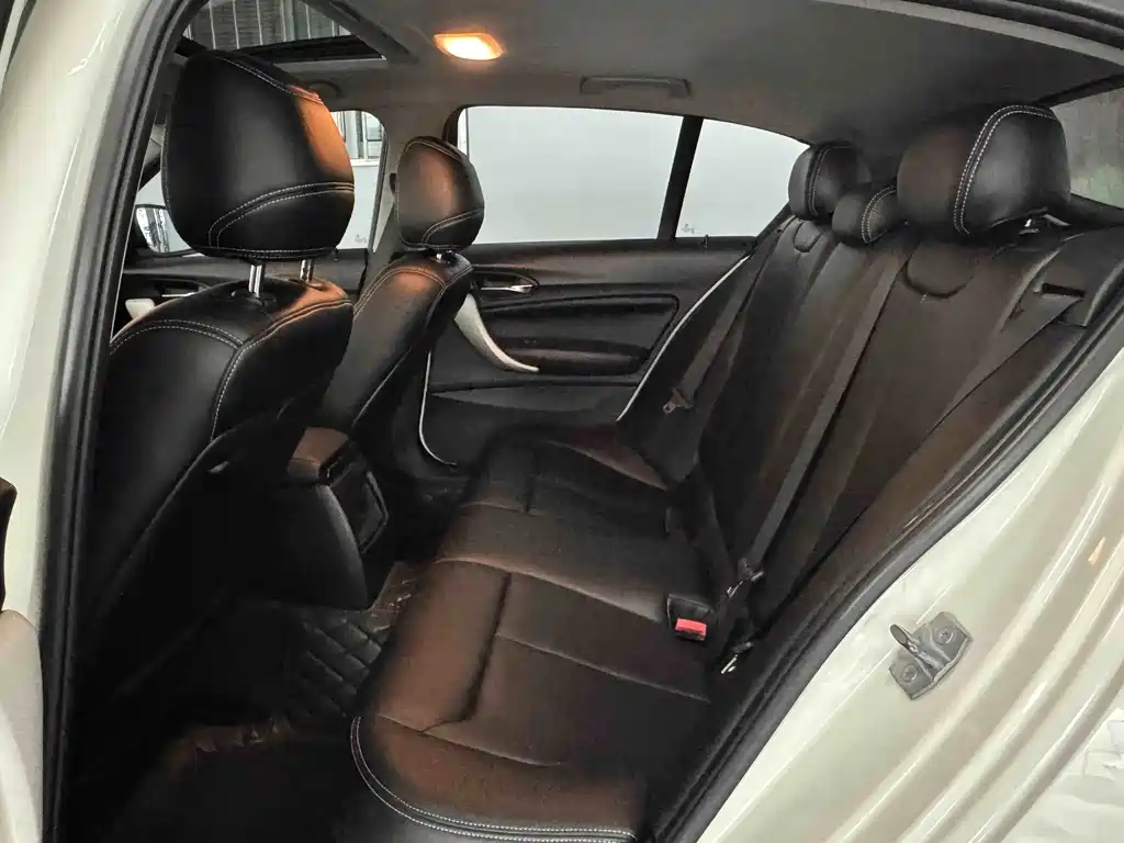 BMW 1 Series (Import) — миниатюра 13