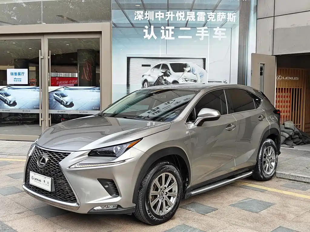 Lexus NX 2018 300