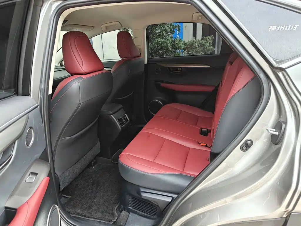 Lexus NX 2018 300