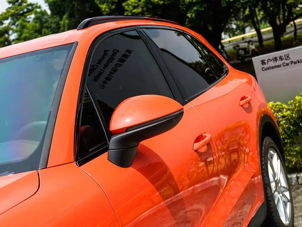 Porsche Cayenne — миниатюра 11