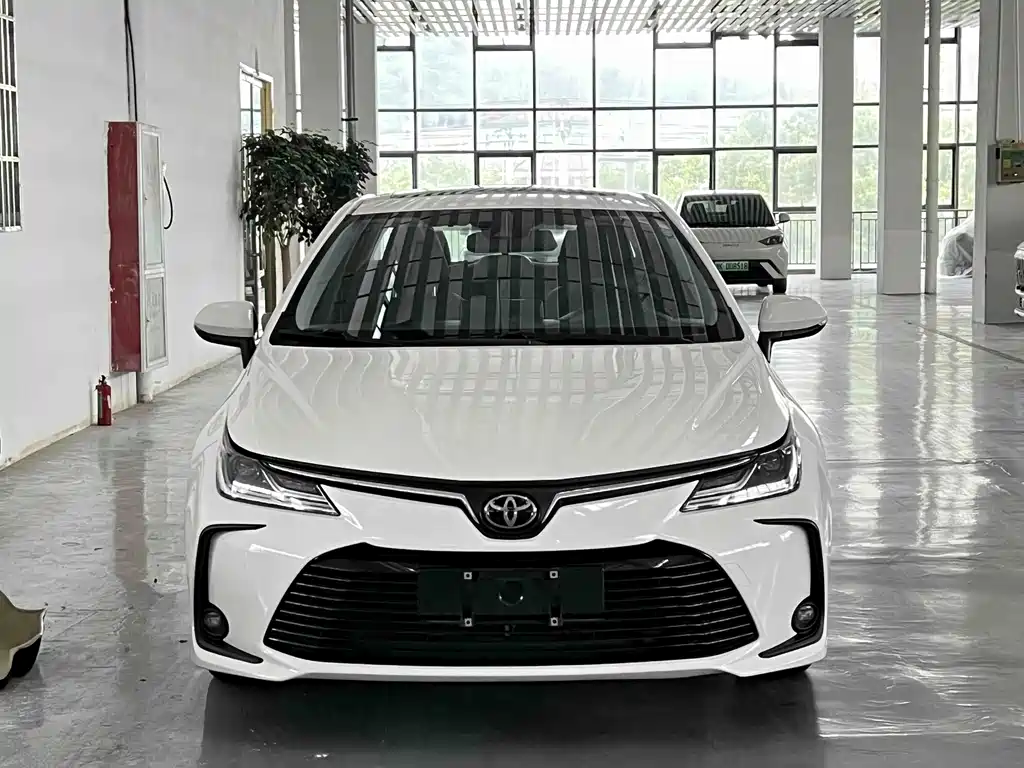 Toyota Corolla — миниатюра 4