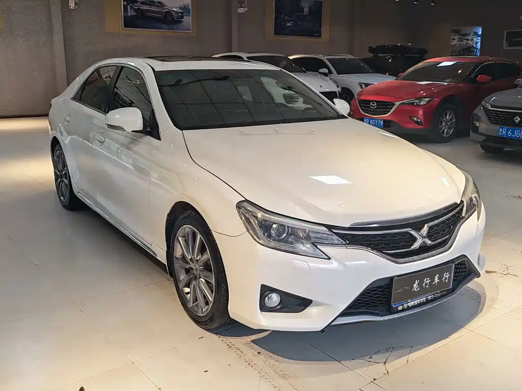 Toyota Reiz
