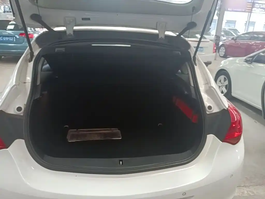 Buick Excelle — миниатюра 19